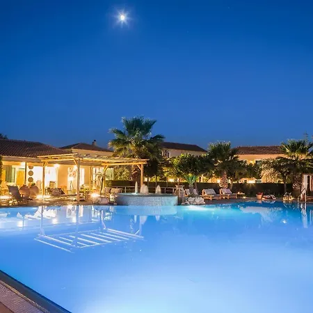 Avithos Отель 4*