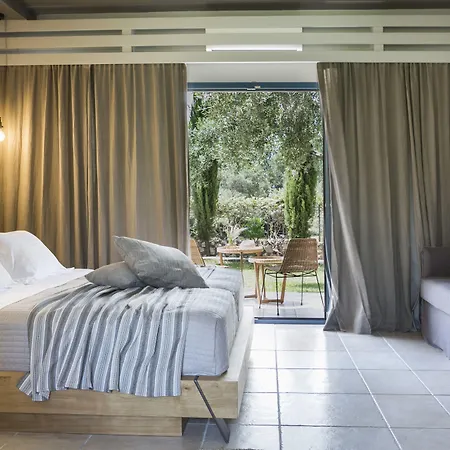 アビトス ホテル Livathos (Kefalonia)