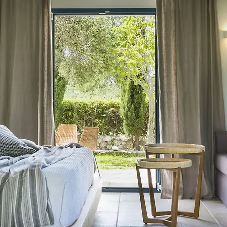 Avithos 4* Livathos (Kefalonia)